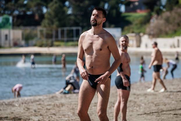 Split: Bojan Ivošević zaigrao je picigin na Bačvicama 