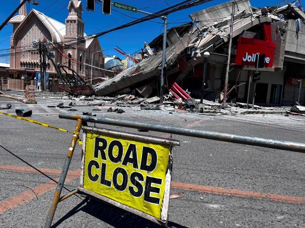 Magnitude 7.8 quake in General Santos, Philippines