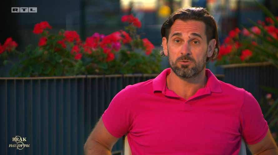 Saša sama protiv svih: Vi ste u namontiranim vezama!  U većoj sam ljubavi ja sama sa sobom.