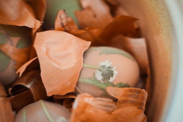 Zagreb: Tradicionalno bojanje uskršnjih jaja