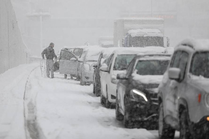 Heavy snowfall in Athens
