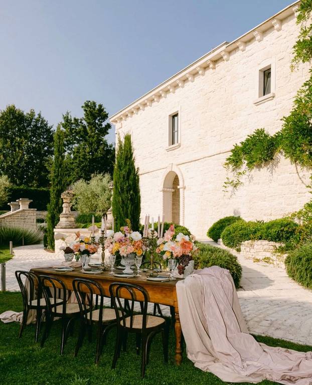 Predstavljeni novi trendovi: Evo kako će izgledati luksuzna vjenčanja za  2025. i 2026.