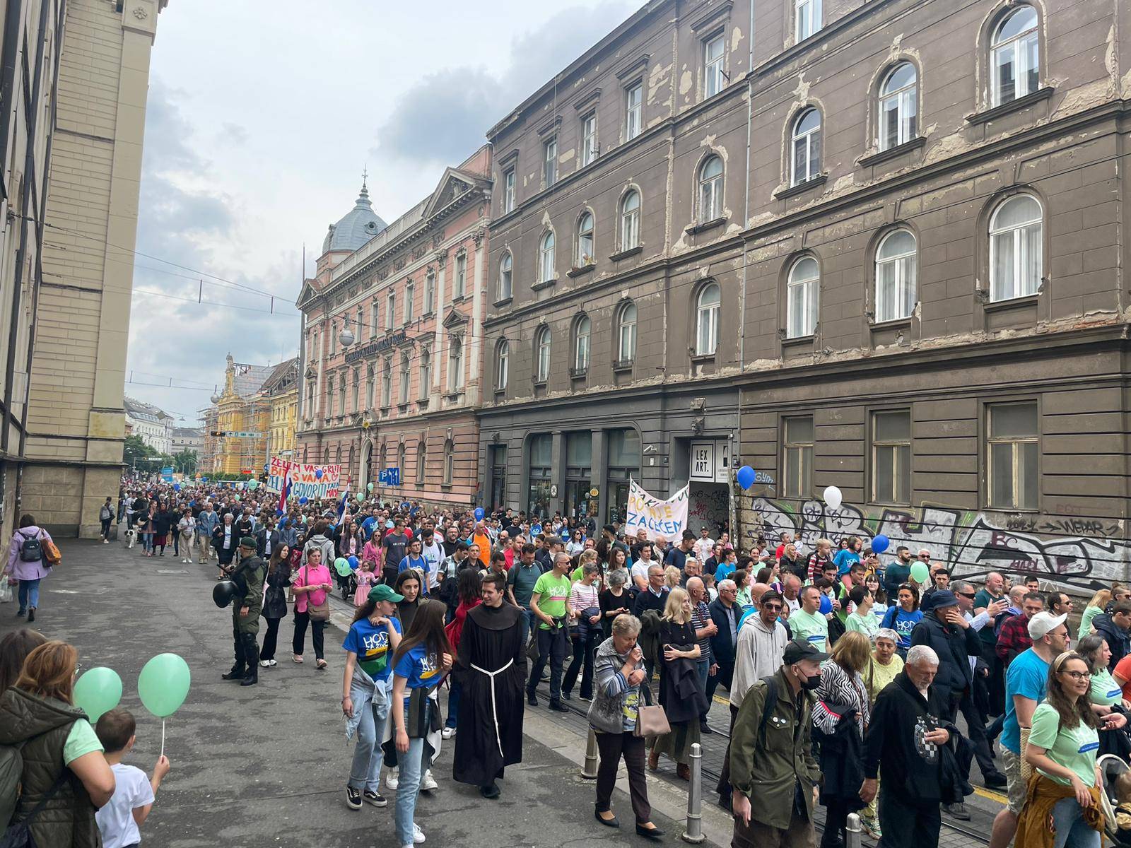 Hod za život završio je na Ribnjaku nakon blokade žena