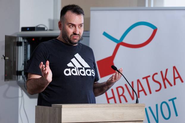Lovran: Rafael Dropulić podijelio svoje svjedočanstvo sa sudionicima 4. konferencije kataoličkih muškaraca 