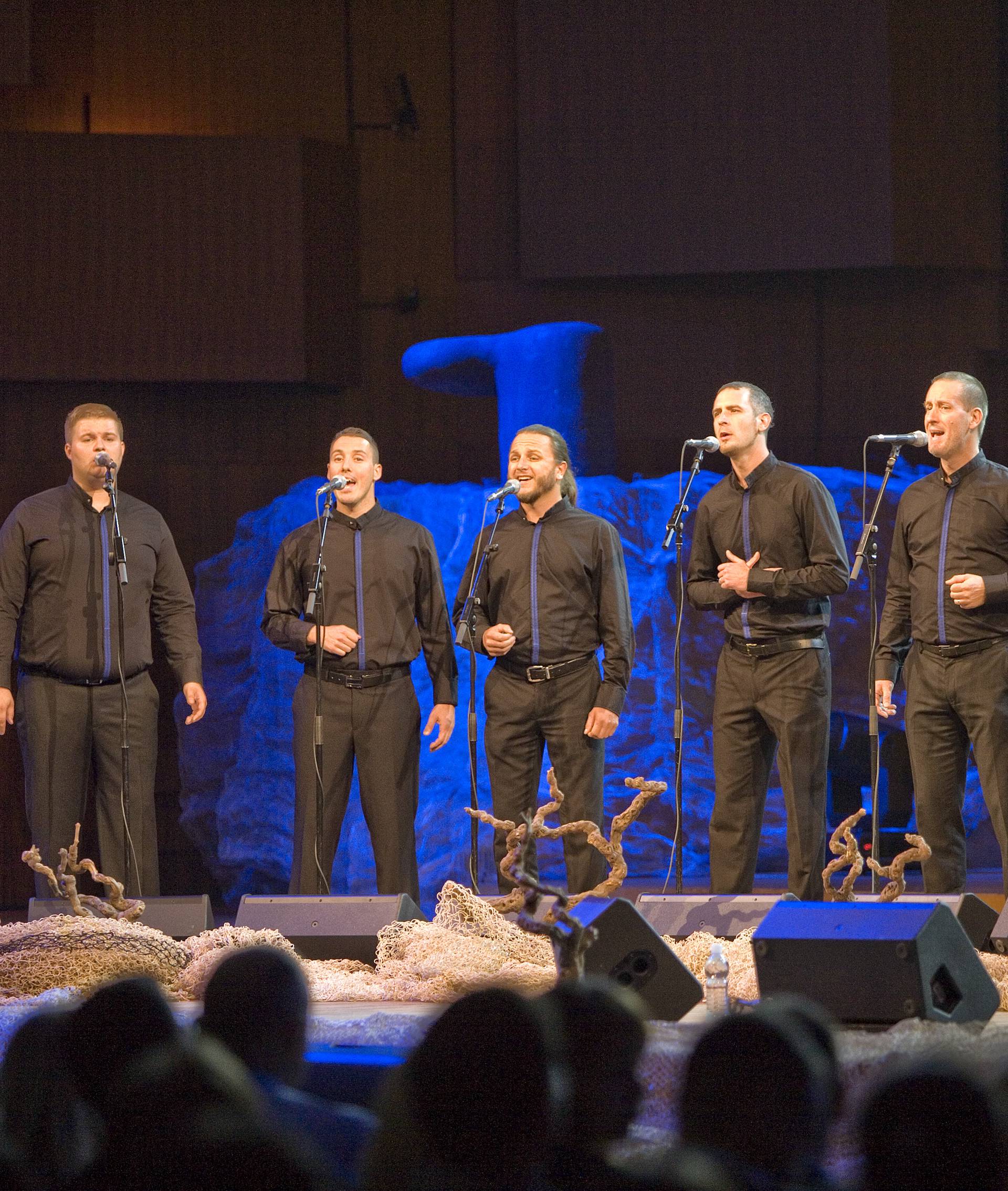 U prepunom Lisinskom: Klapa Cambi slavila 30 god. karijere