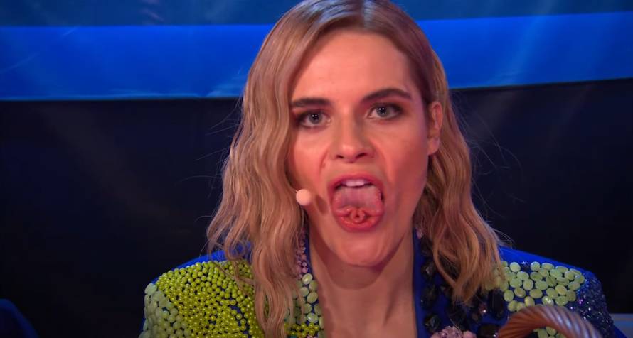 VIDEO Voditeljica Eurosonga je iznenadila gledatelje talentom: 'Mogu svašta sa svojim jezikom'