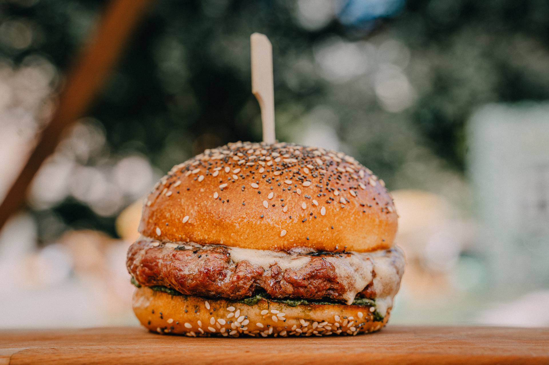 Otvoren Zagreb Burger Festival za sve ljubitelje mesnih delicija