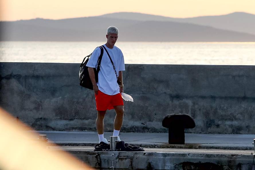 EKSKLUZIVNO Zadar: Dani Olmo s djevojkom i prijateljima odmara na luksuznoj jahti