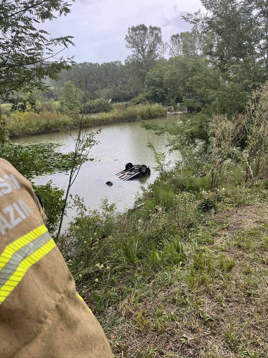 Heroj iz Istre skočio je u baru i izvukao onesviještenu djevojku (23) iz auta: 'Spasio joj je život'