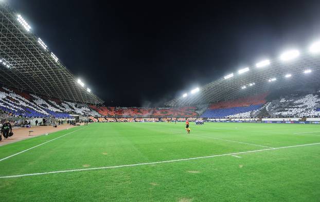 Atmosfera na Poljudu tijekom utakmice 1. kola Koferencijske lige između Hajduka i Ajaxa