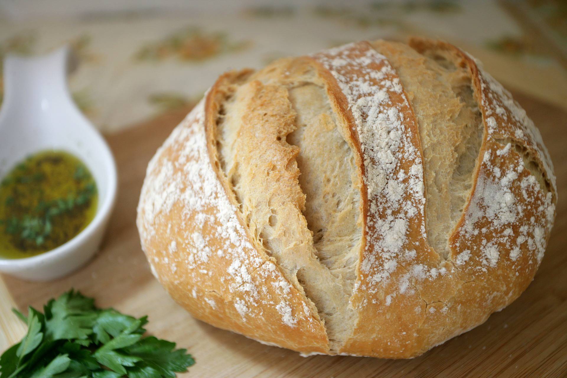 U čemu je najbolje čuvati kruh? Što manje zraka dopire to bolje