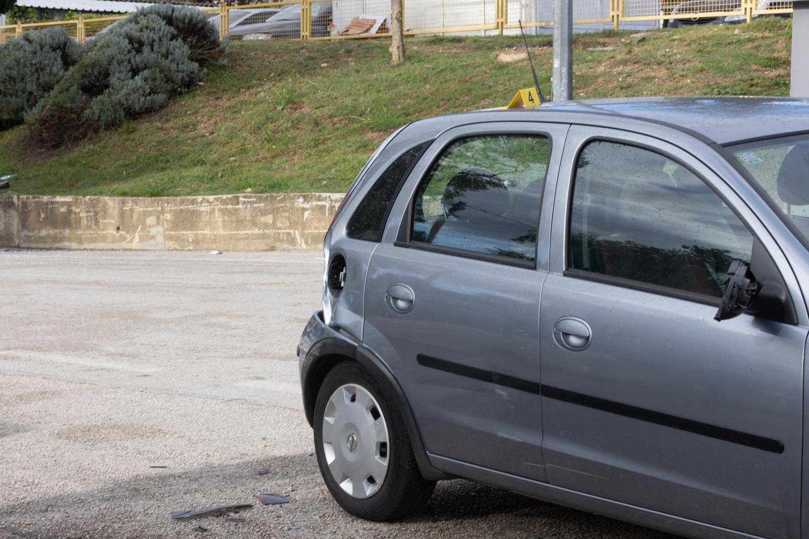 Sinj: Autobus uletio u dvorište dječjeg vrtića