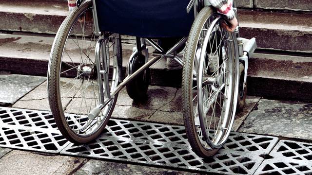 Porast nasilja u pandemiji: Žene s invaliditetom su u još težem životnom položaju zbog korone