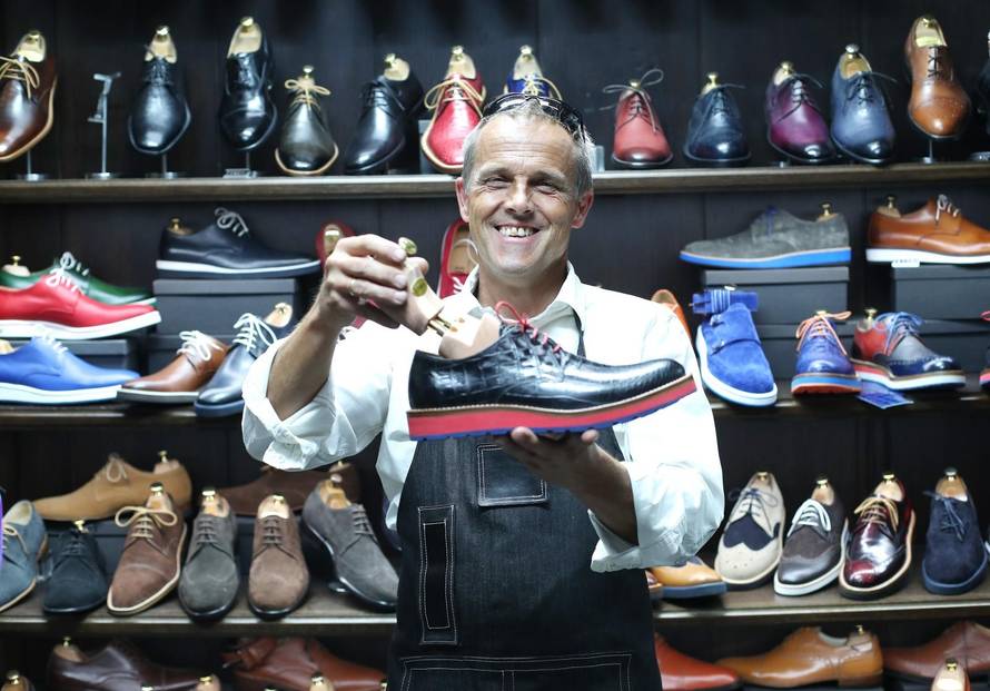 Savjeti postolara: Naučite kako ispravno mazati i čuvati cipele