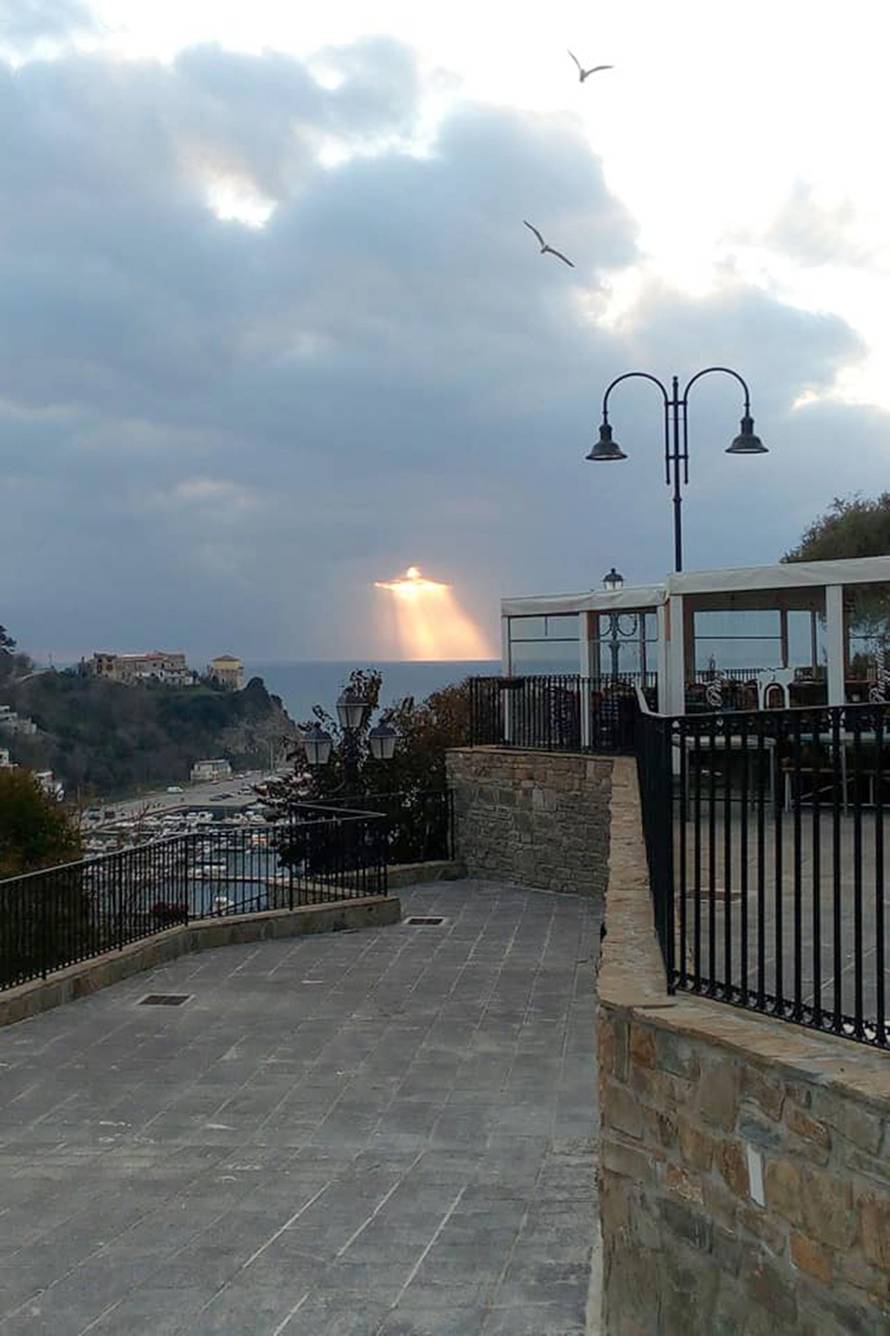 JESUS CHRIST IN THE SKY