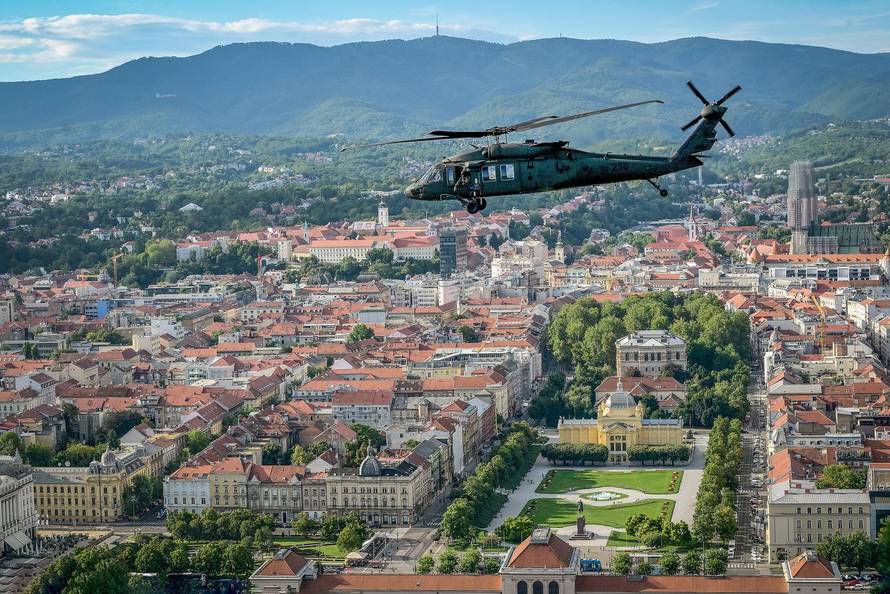 Vojni mimohod - izbor najboljih fotografija