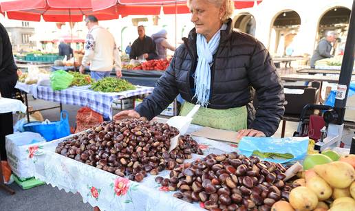FOTO Kesteni su stigli na Dolac! Cijene vas neće oduševiti...