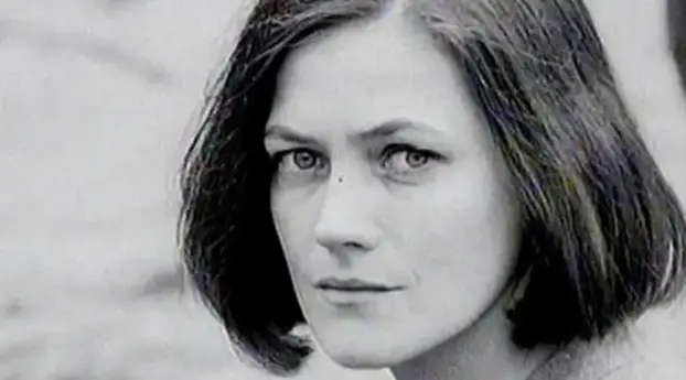 Dok su Beckhamovi ratovali, slavne dame su oslobodile grudi i pokazale svima bradavice