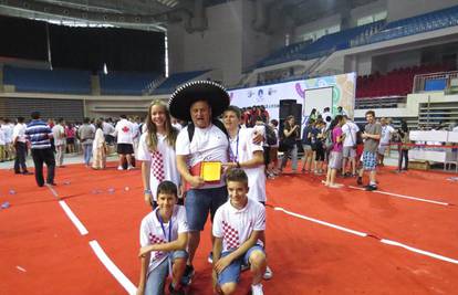 Mladi hrvatski robotičari su u Kini osvojili srebrne medalje 