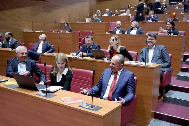 Zagreb: U Saboru počela rasprava o povjerenju premijeru Plenkoviću