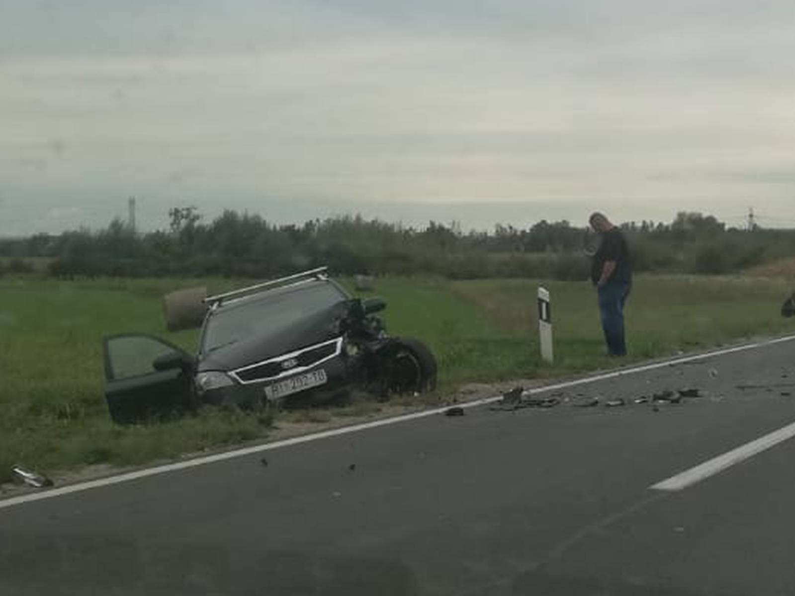 Troje ozlijeđeno u frontalnom sudaru nedaleko od Draganića