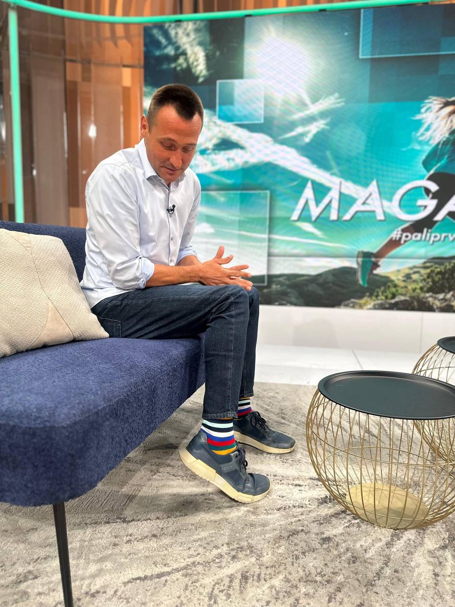 Dobro jutro ili dobro čarapice? Šimleša i Meštrović završili u modnom dvoboju u emisiji