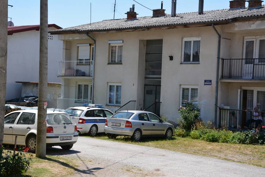 'Došao je preko balkona, prišao mu s leđa i prerezao mu vrat...'