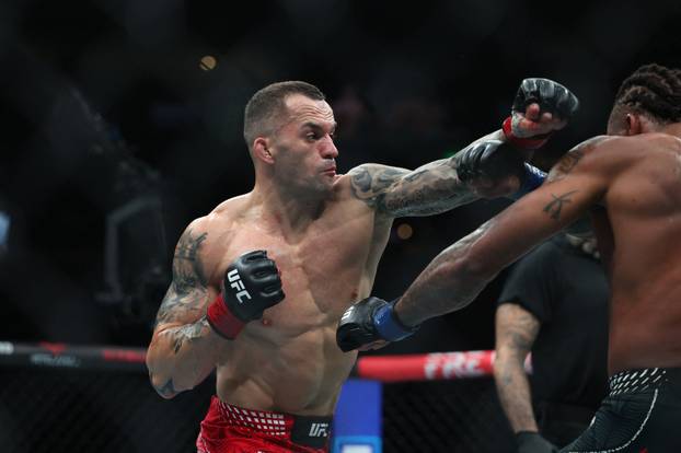 MMA: UFC 332