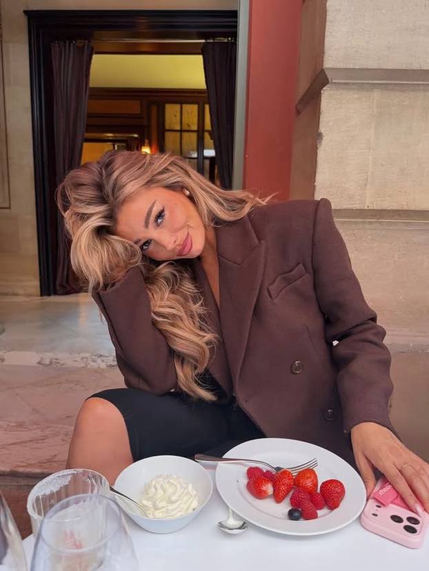 FOTO Pratitelji ju ne prestaju hvaliti: 'Ti si žena mojih snova!'