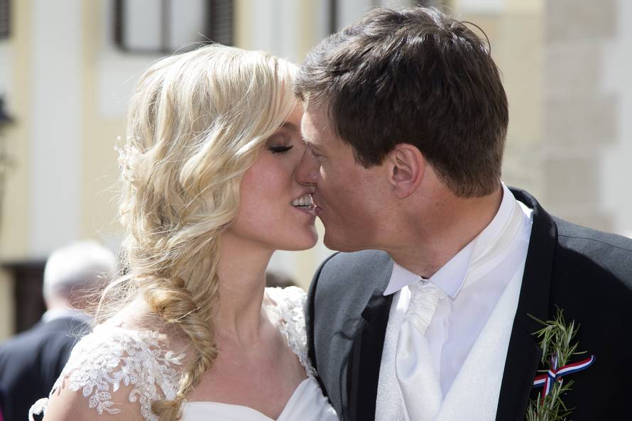 Elin rodila blizanke, Kostelić je presretan: 'Slavlje će pričekati'