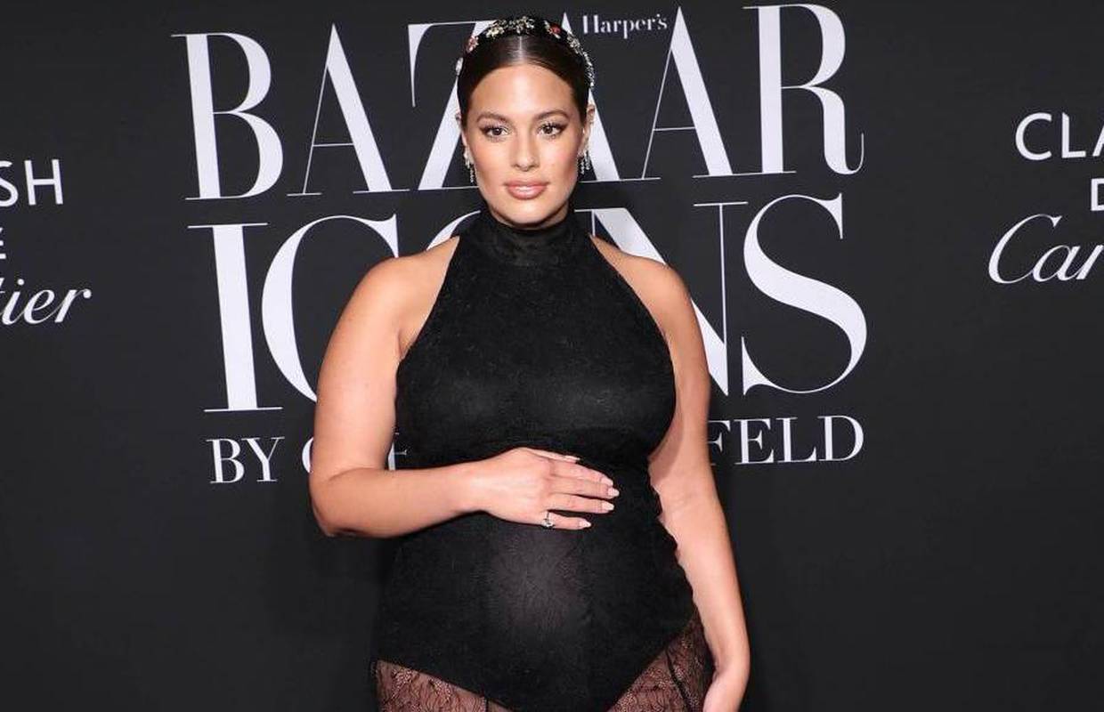Plus size Ashley trudna šetala pistom: 'Bilo je za pamćenje'