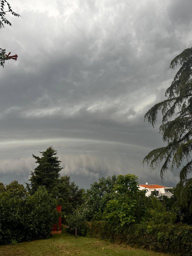 FOTO Pogledajte kadrove prije početka oluje iznad mora u Istri