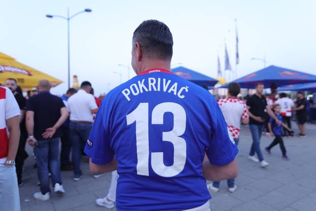Osijek: Atmosfera prije početka utakmice Hrvatska - Češka