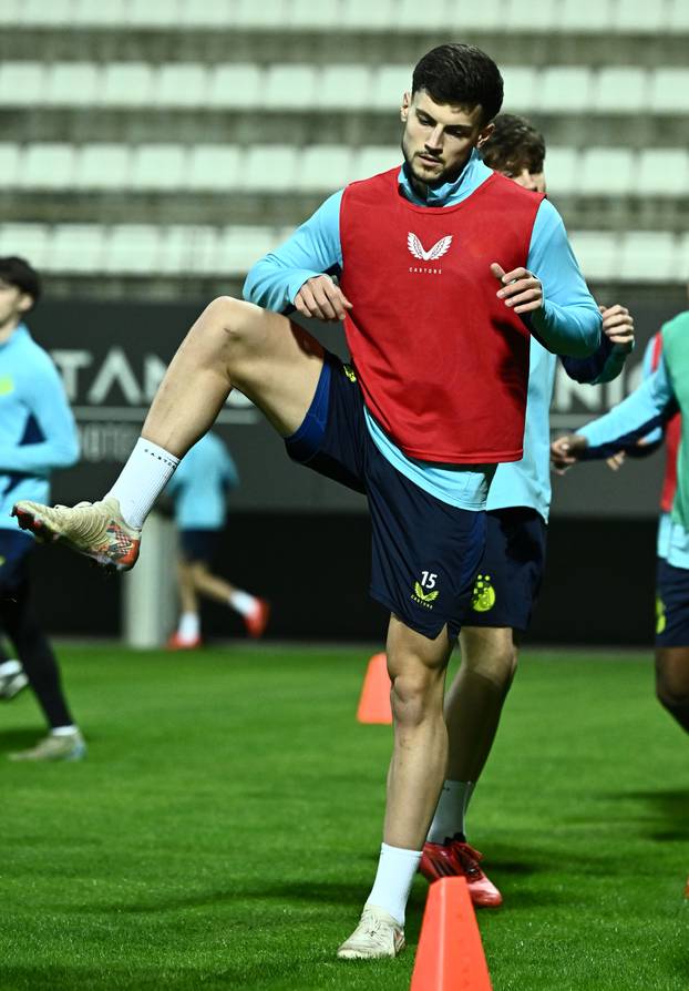 Belek: Igrači Dinama odradili prvi trening u Turskoj