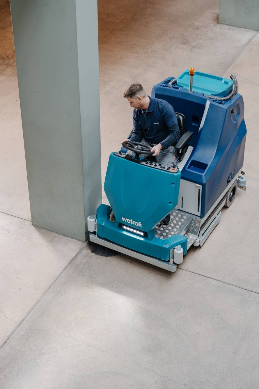 Upoznajte robota Marvina koji je iz Švicarske došao raditi u Hrvatsku