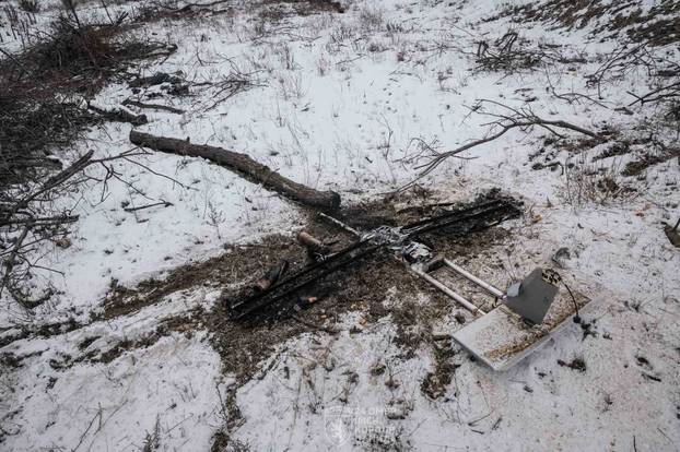 FOTO Ovako izgledaju ulice u Ukrajini: 'Jedino ispod mreže možemo doći do trgovine'