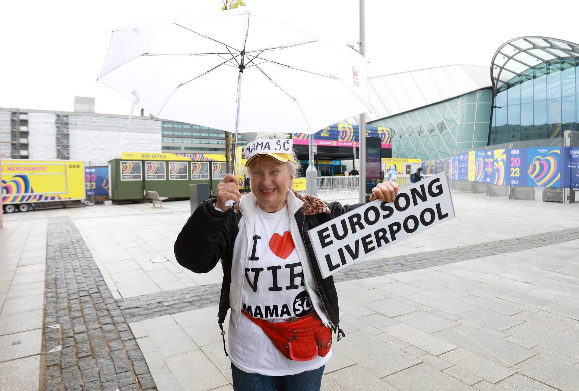 Marica i Mijat s otoka Vira stigli u Liverpool bodriti Let3 na Eurosongu