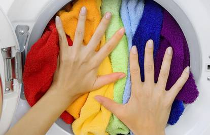 Mama otkrila trik kako brzo i lako omekšati tvrde ručnike