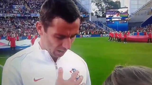 Kapetanove suze: Darijo Srna opet zaplakao tijekom himne...