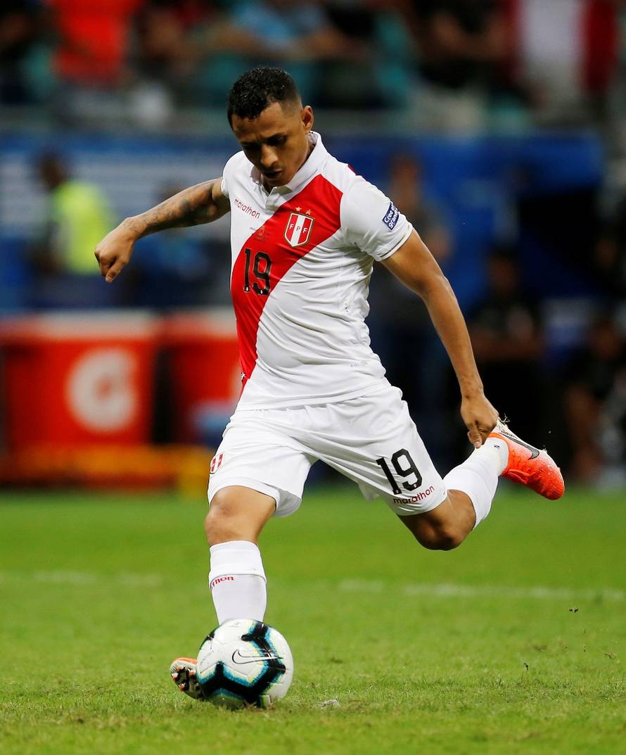 Suárez tragičar Urugvaja: Peru senzacionalni polufinalist Cope