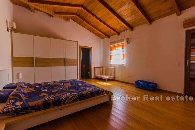 Sami na otoku blizu Kornata: Imanje s kamenom kućom se prodaje za 3,5 milijuna eura...