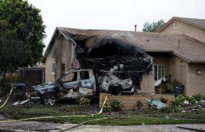 Pilot koji se srušio  u San Diegu nije znao da ne rade svjetla za slijetanje na aerodromu?