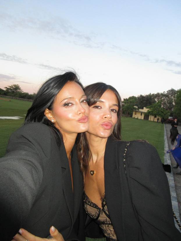 FOTO Argentinski as dobio prvo dijete! Prekrasna Oriana 'cvate' od sreće, uskoro sele iz Rima?