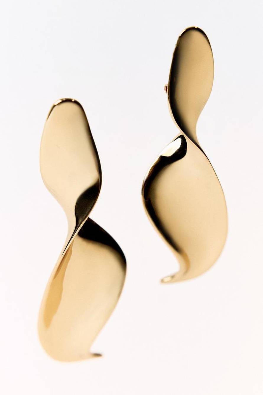 Naušnice u obliku voća i cvijeća su hit: Izdvojili smo najljepše