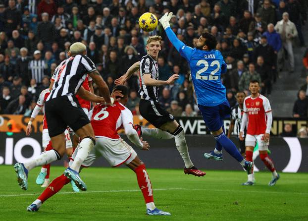 Premier League - Newcastle United v Arsenal