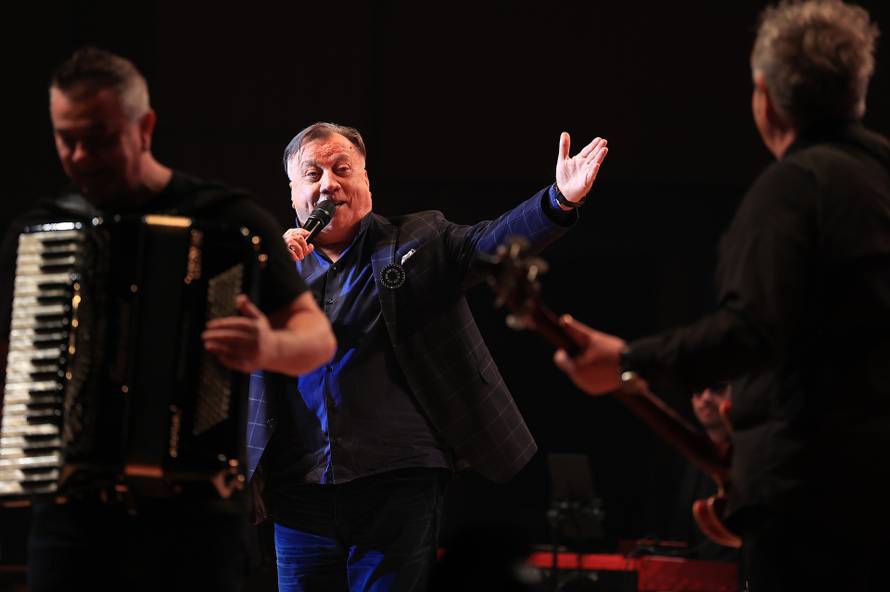 Teška industrija u zagrebačkoj dvorani Vatroslav Lisinski proslavila 50 godina postojanja.