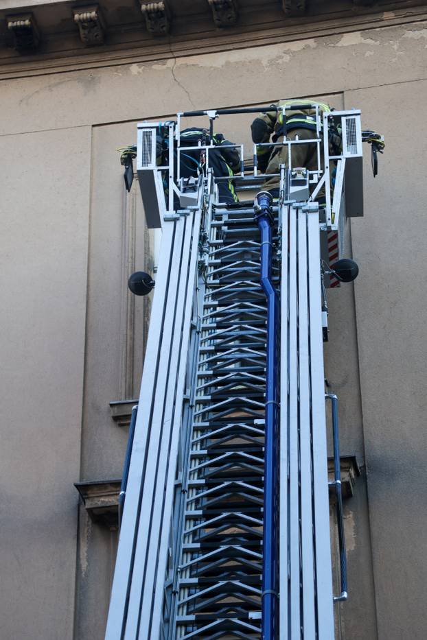 Zagreb: Sa zgrade u Masarykovoj pao komad fasade