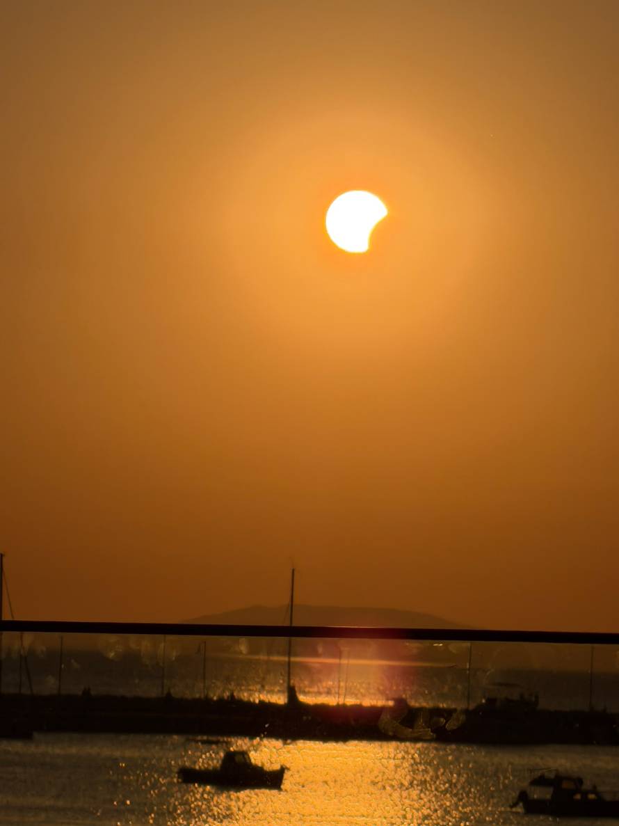 UŽIVO Pogledajte kako izgleda potpuna pomrčina sunca