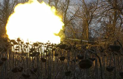 Ukrajina tvrdi: 'Uništili smo 10 ruskih tenkova i oklopno vozilo u jednoj noći!' Objavili i snimku