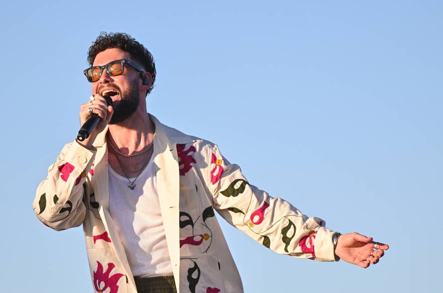 Zagreb: Dino Jelusic i Calum Scott nastupili prije koncerta Eda Sheerana